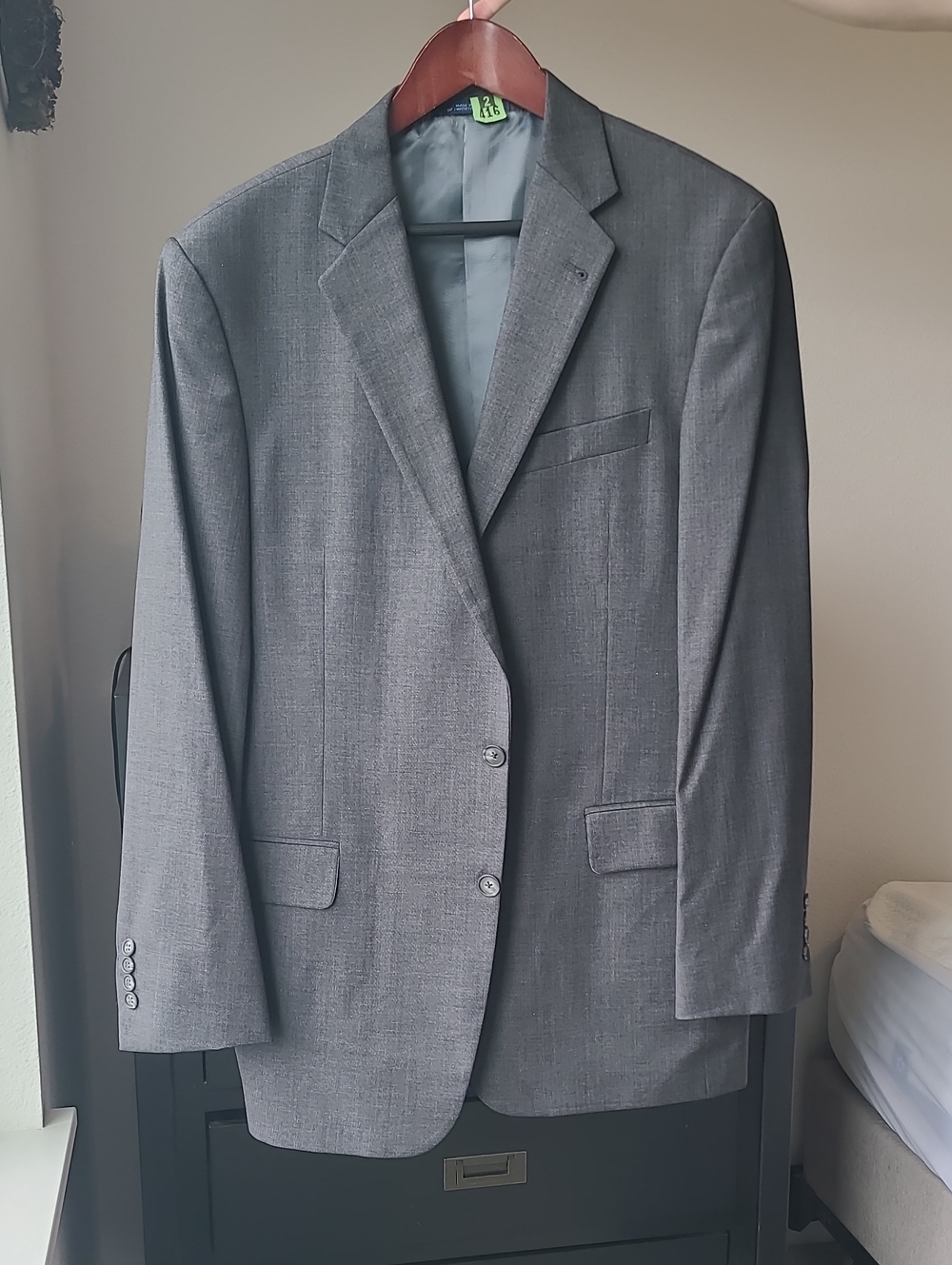 Joseph Abboud Men's Gray Two-Piece Suit